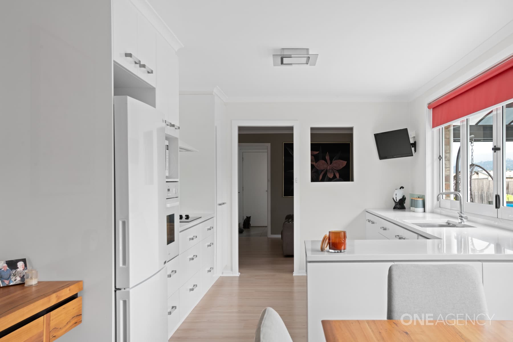 20 Denway Grove, Norwood, Norwood - Thumbnail 2