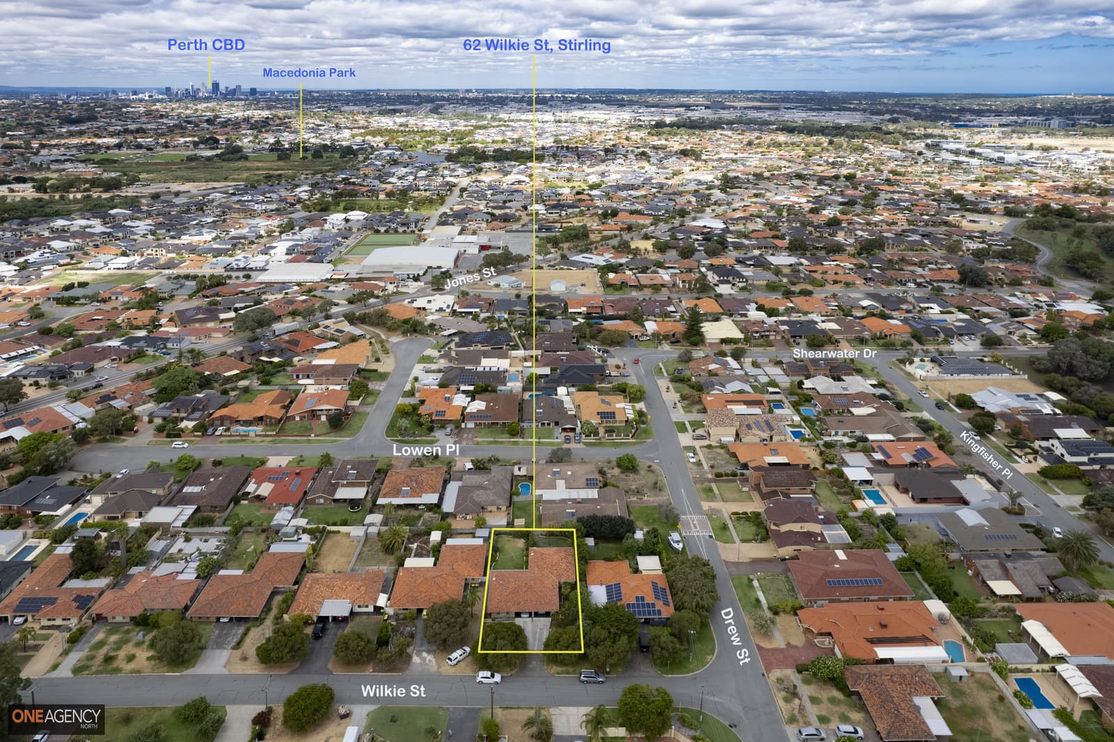 62 Wilkie Street, Stirling, Stirling - Thumbnail 2