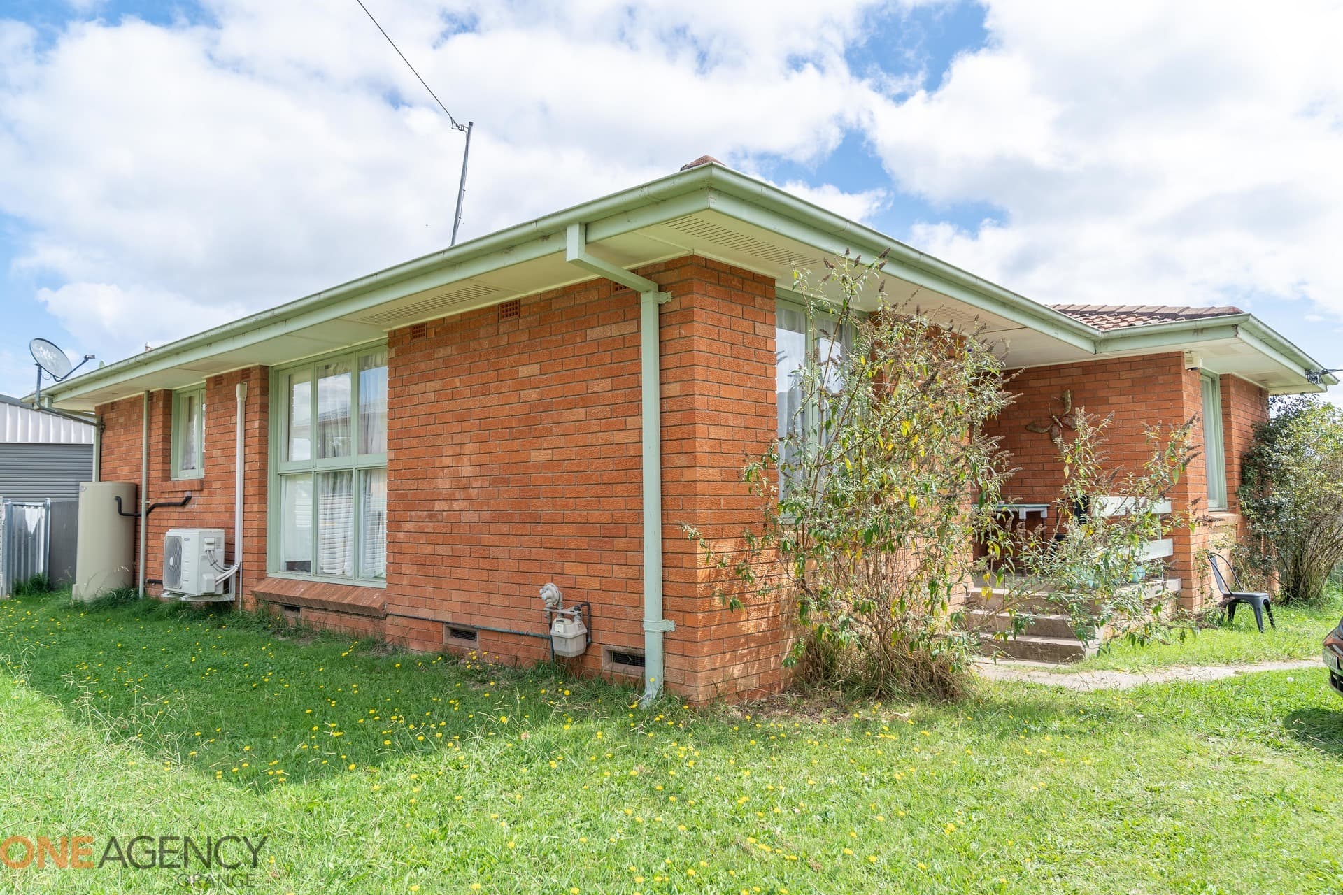 2 Algona Crescent, Orange, Orange - Image 1