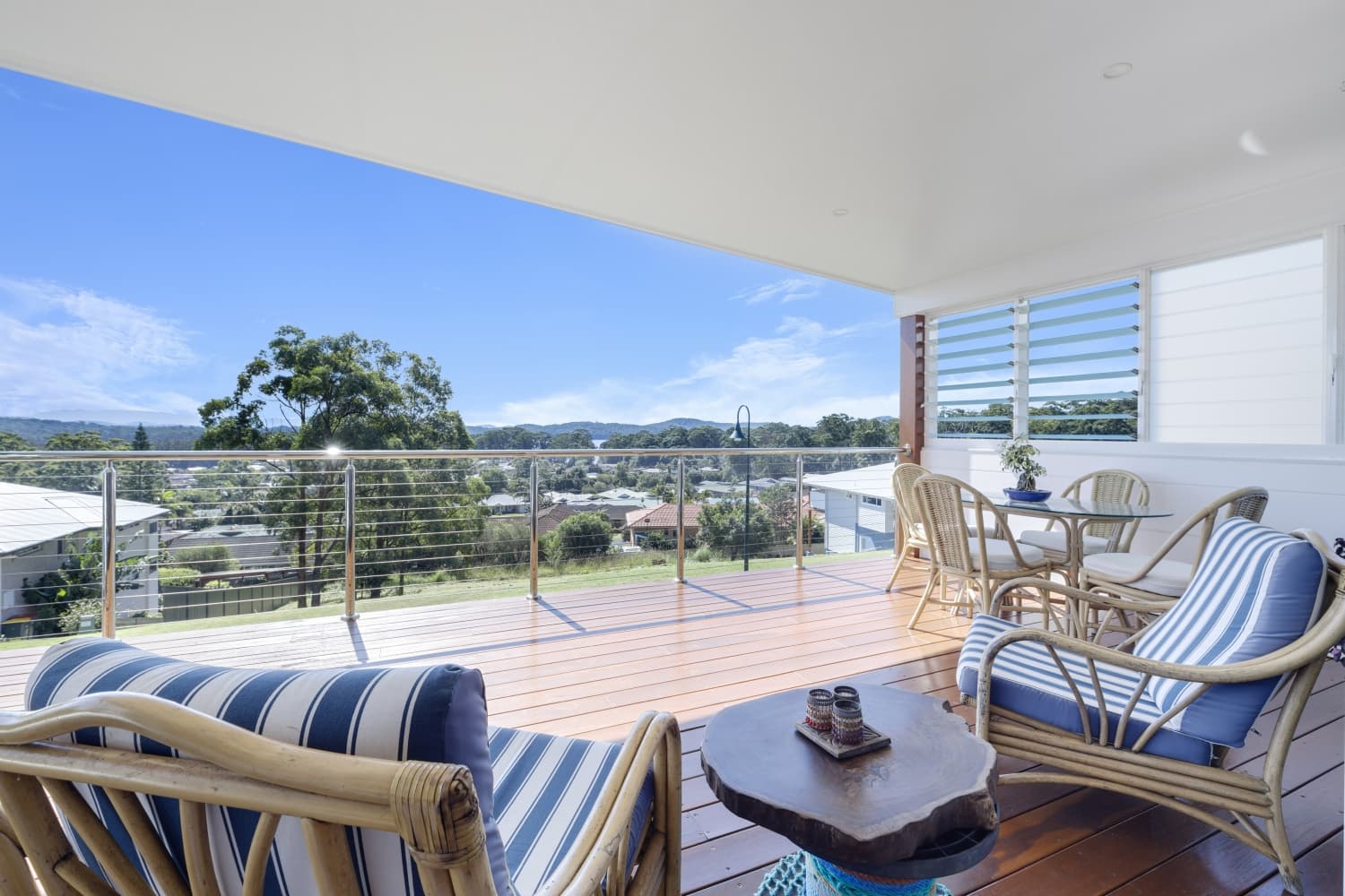 19 Admirals Circle, Lakewood, Lakewood - Thumbnail 4