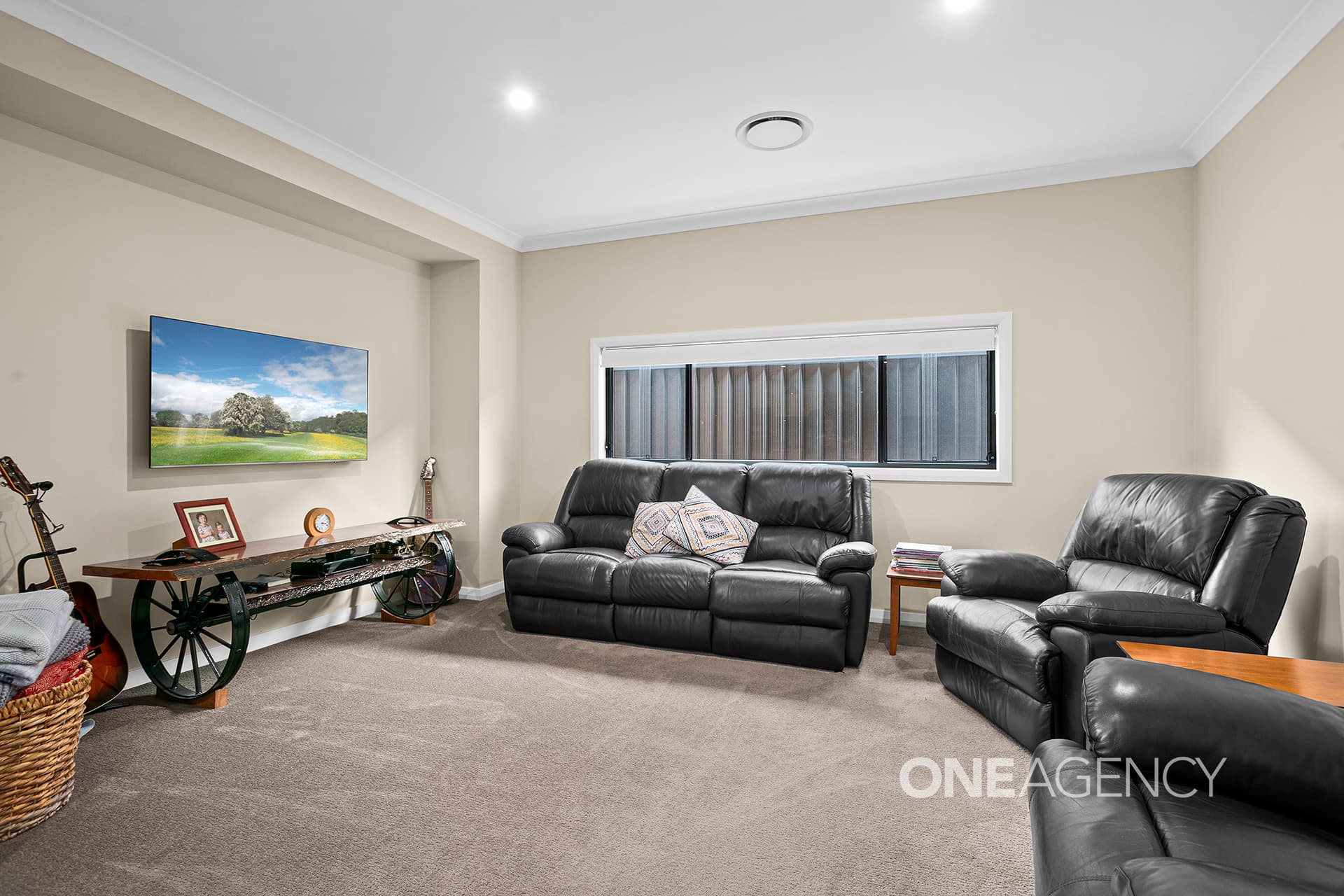 4 Honeybee Crescent, Calderwood, Calderwood - Thumbnail 4