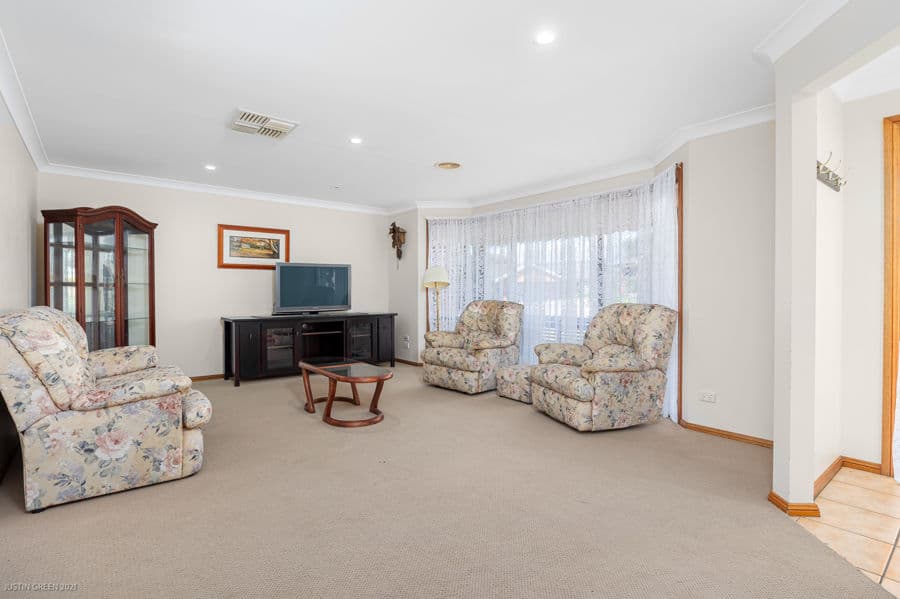 5/18 HARGRAVE Avenue, Lloyd, Lloyd - Thumbnail 2