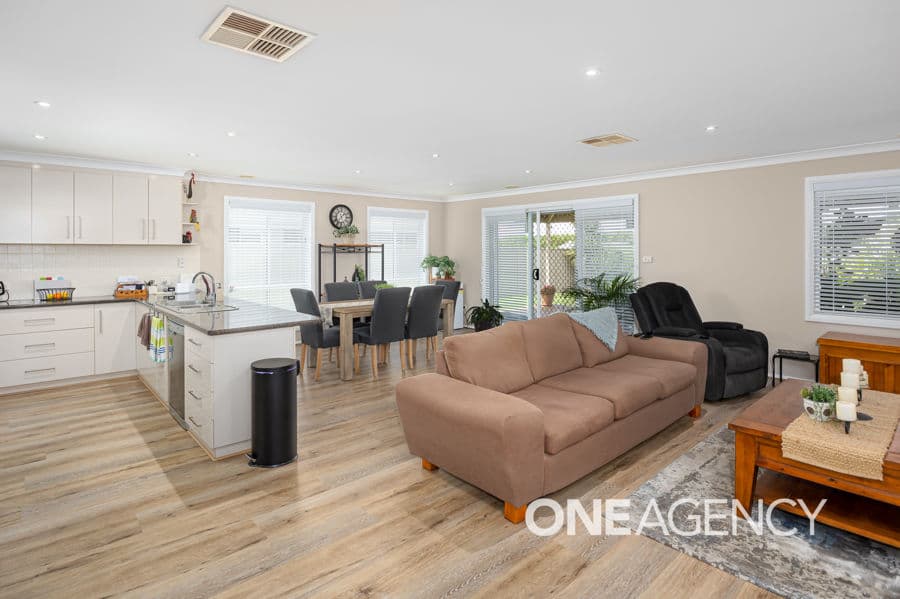 84 MIMA Street, Glenfield Park, Glenfield Park - Thumbnail 3