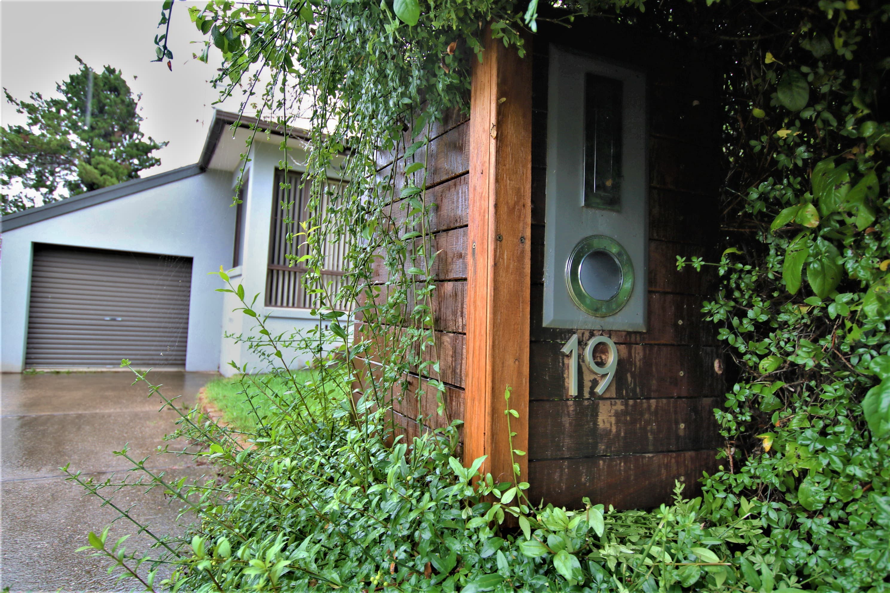 19 Bradley Street, Cooma, Cooma - Thumbnail 2