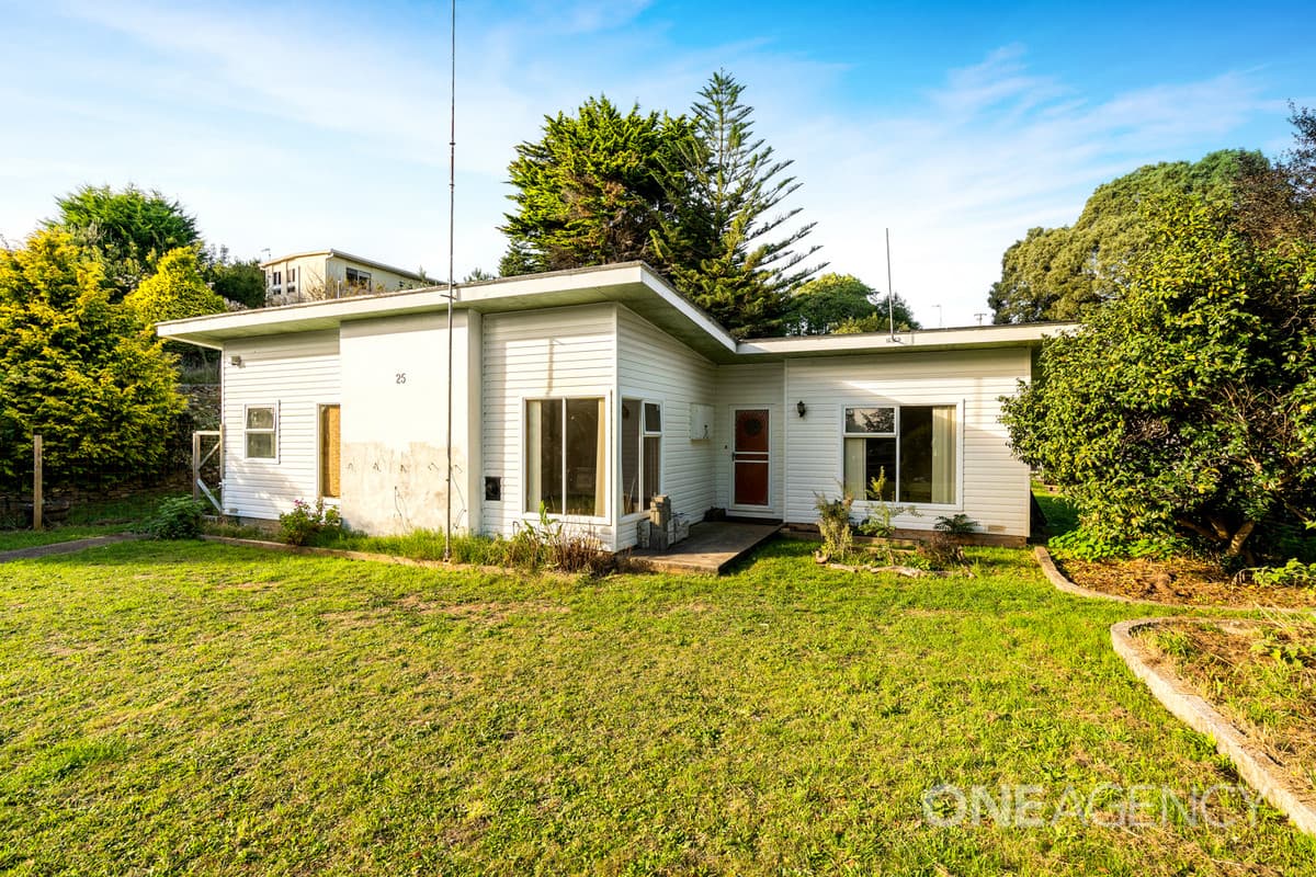 25 Linton Street, Upper Burnie, Upper Burnie - Thumbnail 2