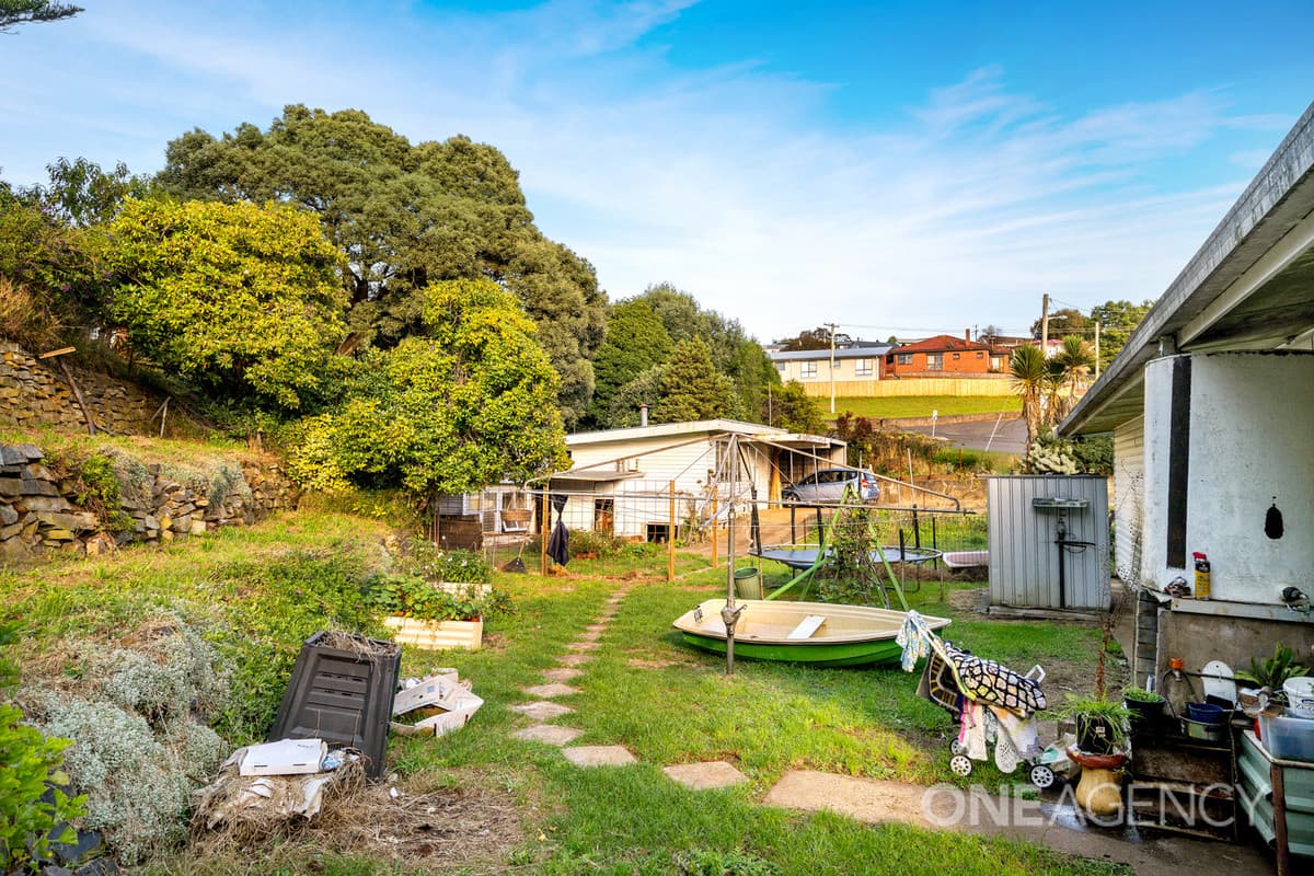 25 Linton Street, Upper Burnie, Upper Burnie - Thumbnail 8