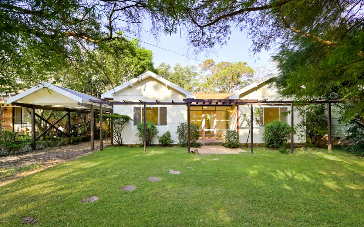 44 Bee Farm Road, Springwood, Springwood - Image 1