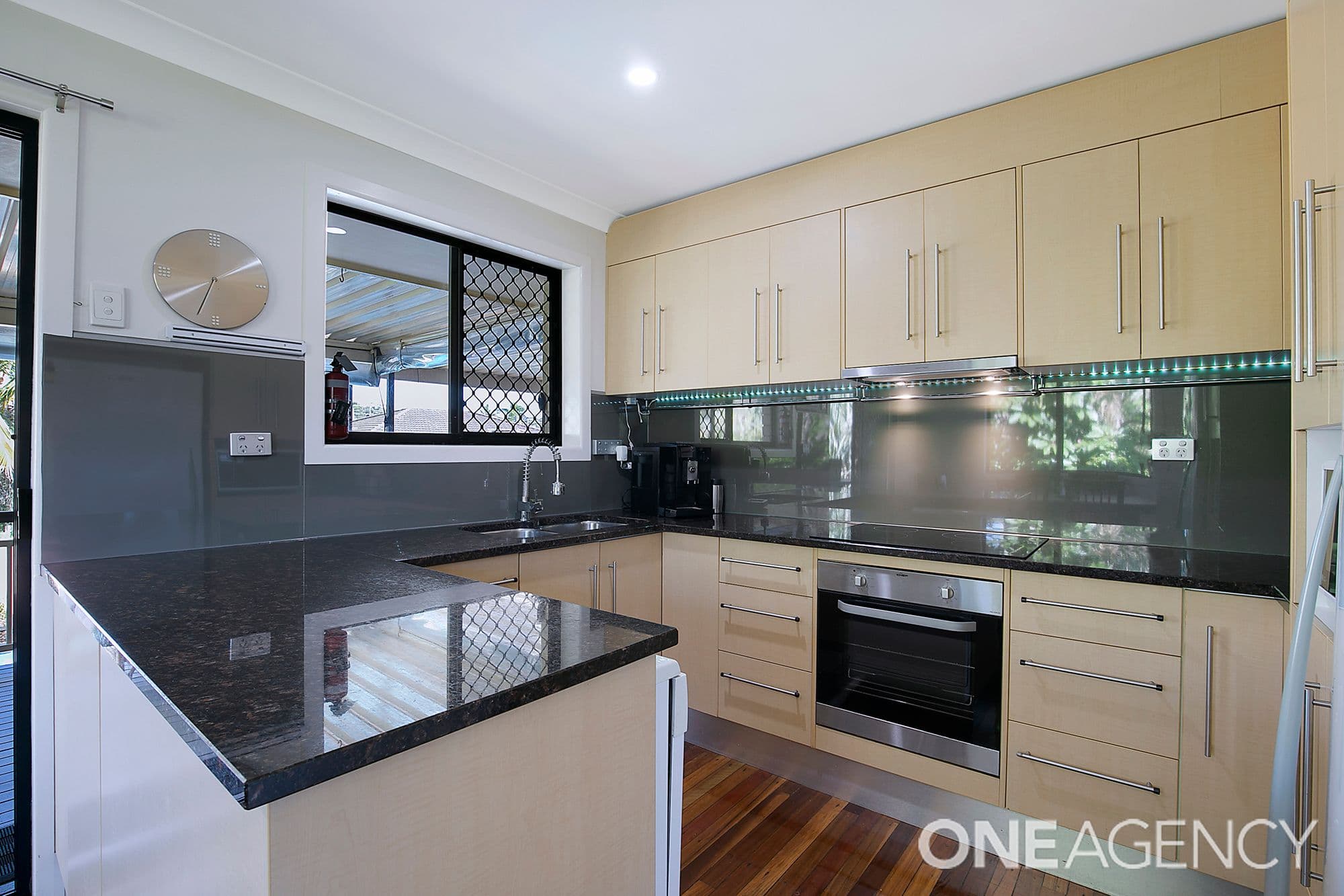 3 Williams Street, Redcliffe, Redcliffe - Thumbnail 3