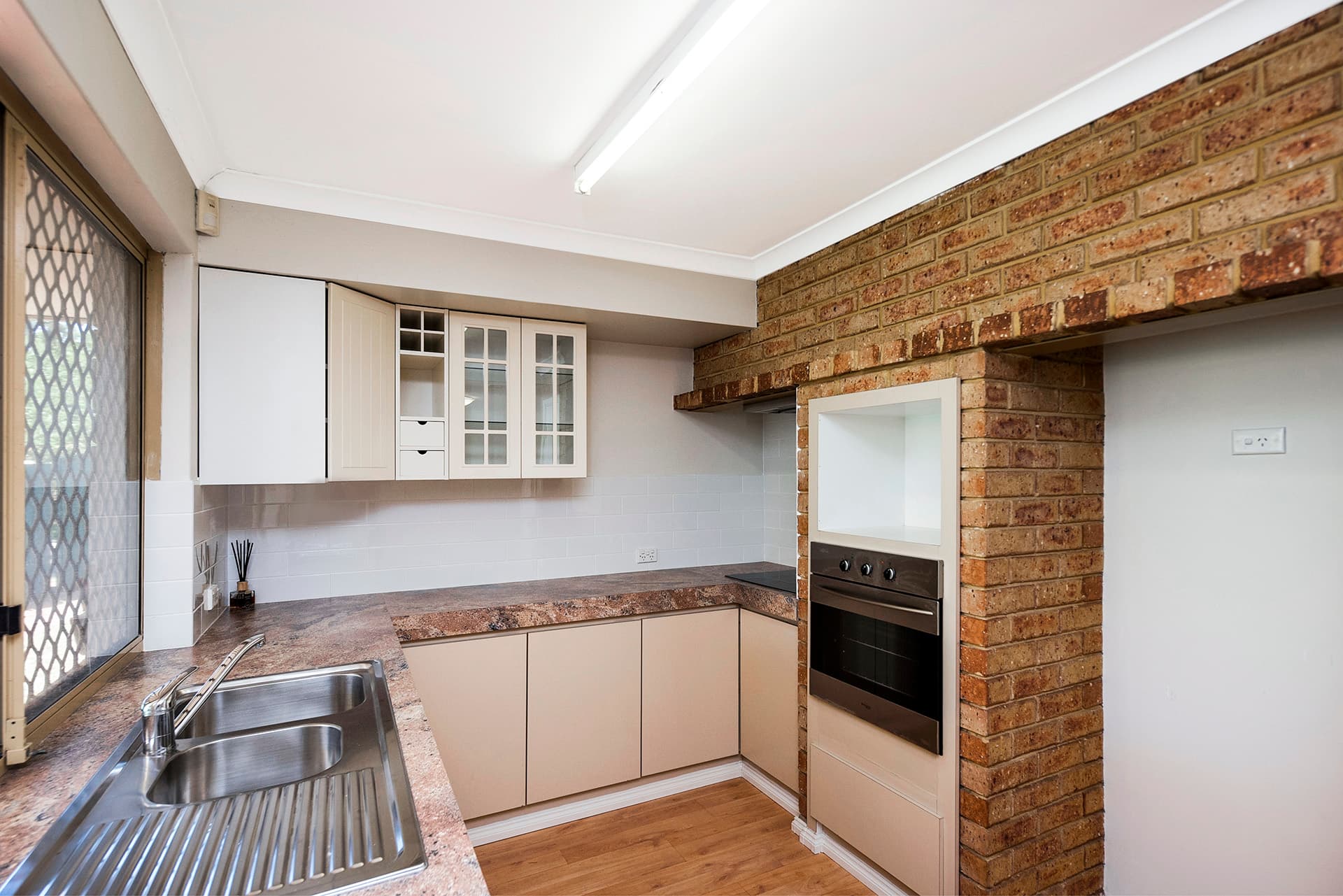 8A Bower Street, Thornlie, Thornlie - Thumbnail 2