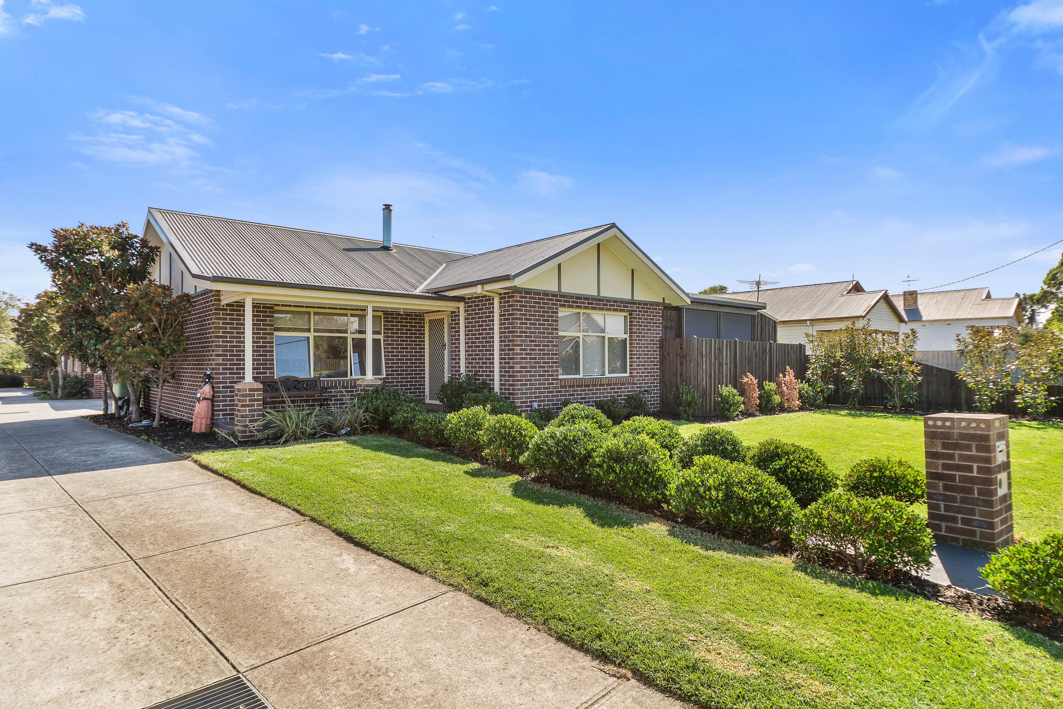1/17 Salmon Street, Koo Wee Rup, Koo Wee Rup - Thumbnail 2