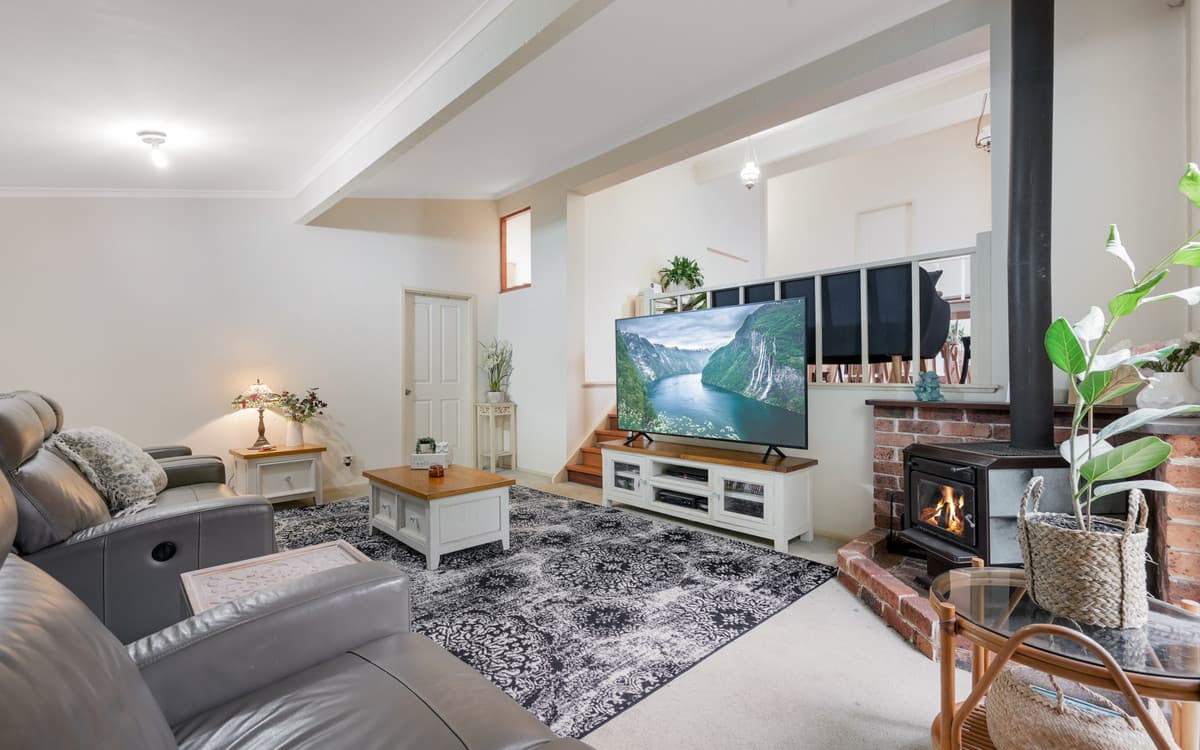 5 Stapylton Street, Winmalee, Winmalee - Thumbnail 2