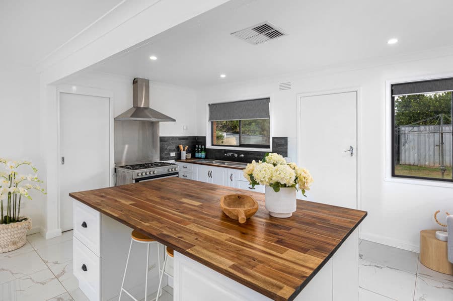 17 LEAVENWORTH Drive, Mount Austin, Mount Austin - Thumbnail 4