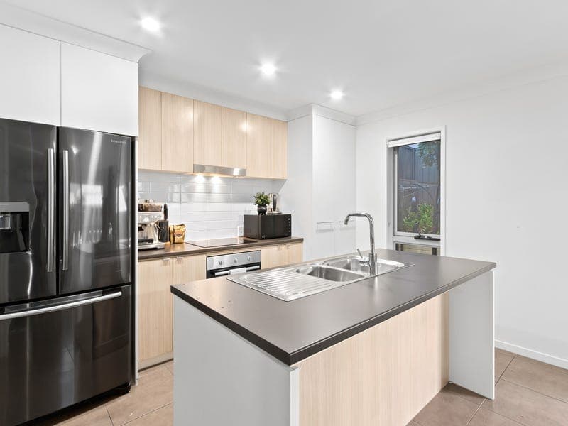 Unit 204/25 Farinazzo Street, Richlands, Richlands - Thumbnail 3