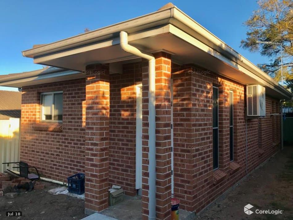 50 Akuna Avenue, Bradbury, Bradbury - Thumbnail 5