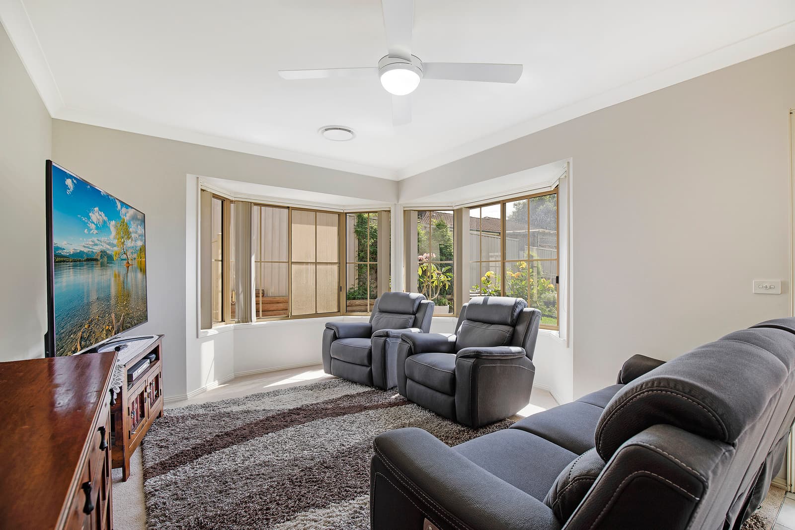 3/35a Hanlan Street South, Narara, Narara - Thumbnail 2