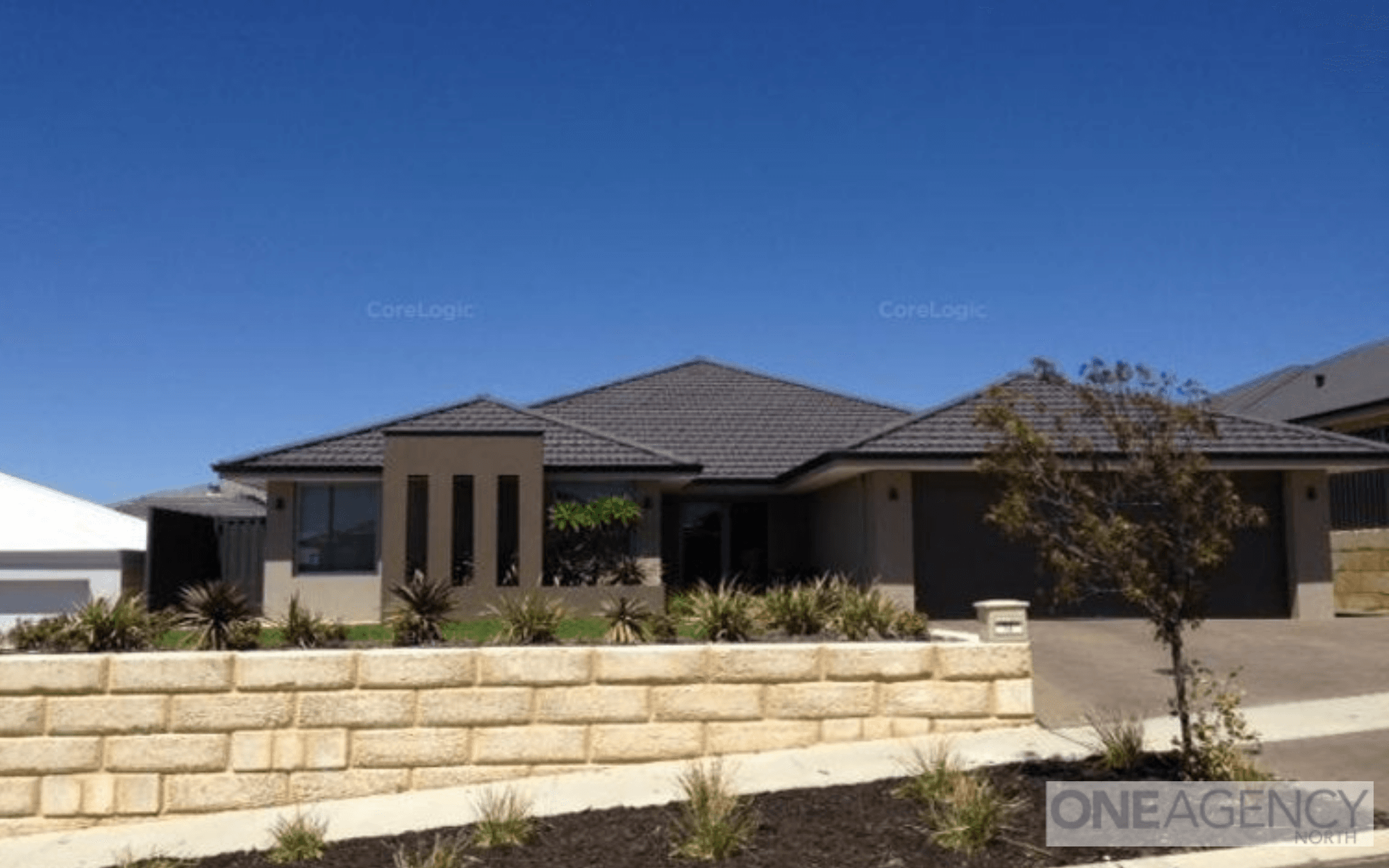 12 Thomby Avenue, Aveley, Aveley - Image 1