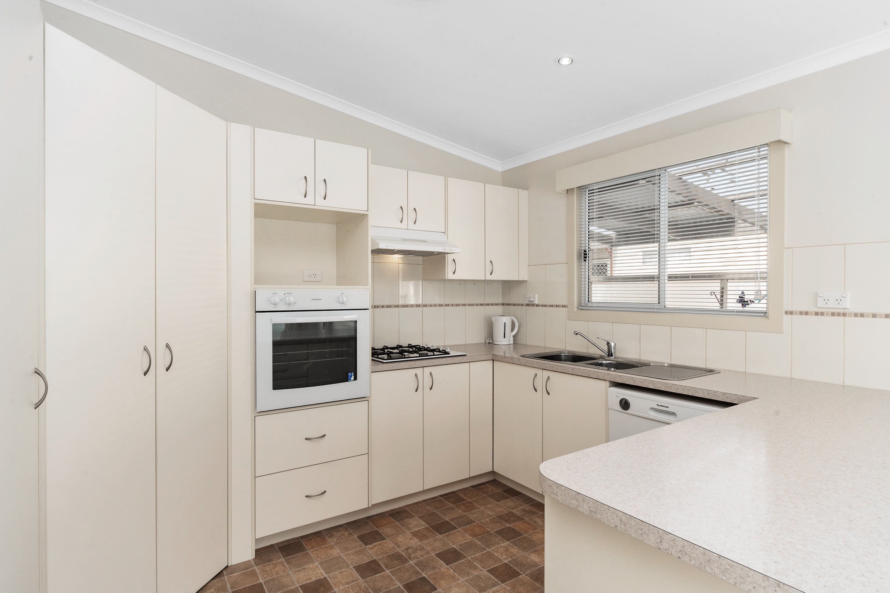 11 Beachcomer Way, Hastings, Hastings - Thumbnail 7