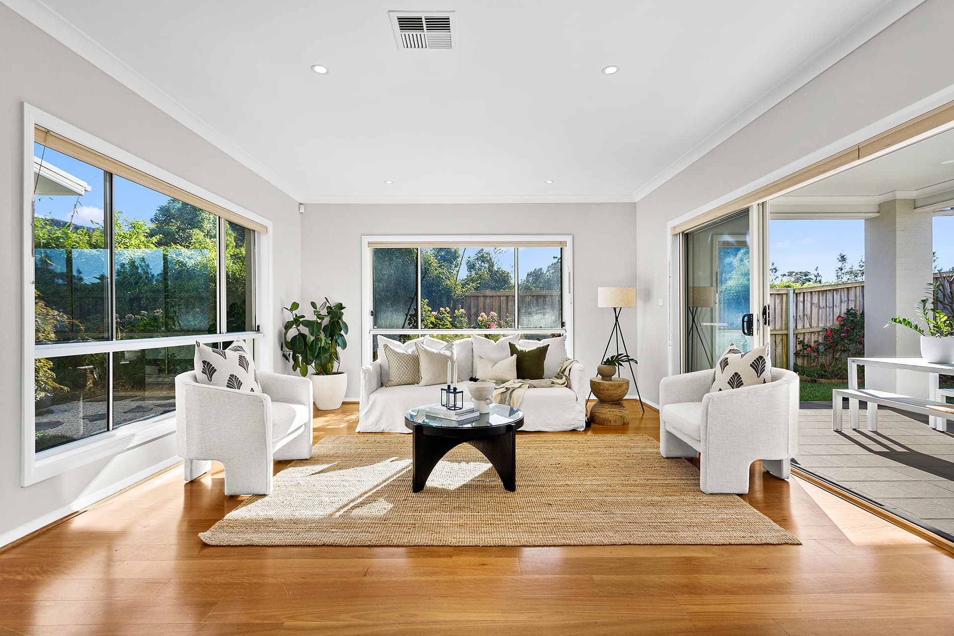 30 Kilncar Crescent, Thirroul, Thirroul - Thumbnail 2