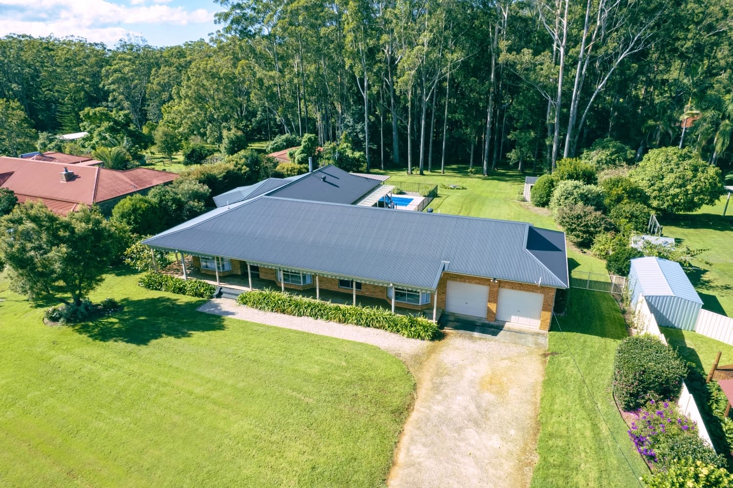 17 Brotherglen Drive, Kew, Kew - Thumbnail 3