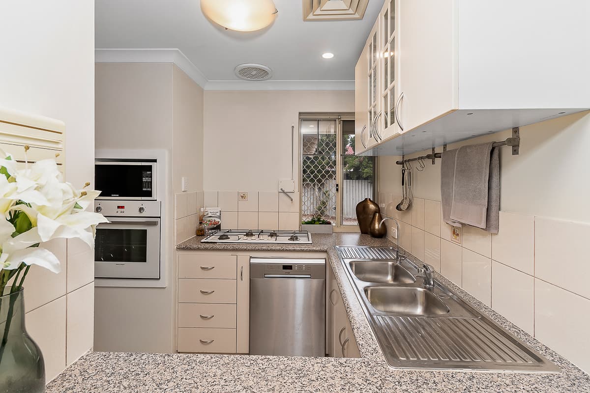 2/118 Albert Street, Osborne Park, Osborne Park - Thumbnail 2