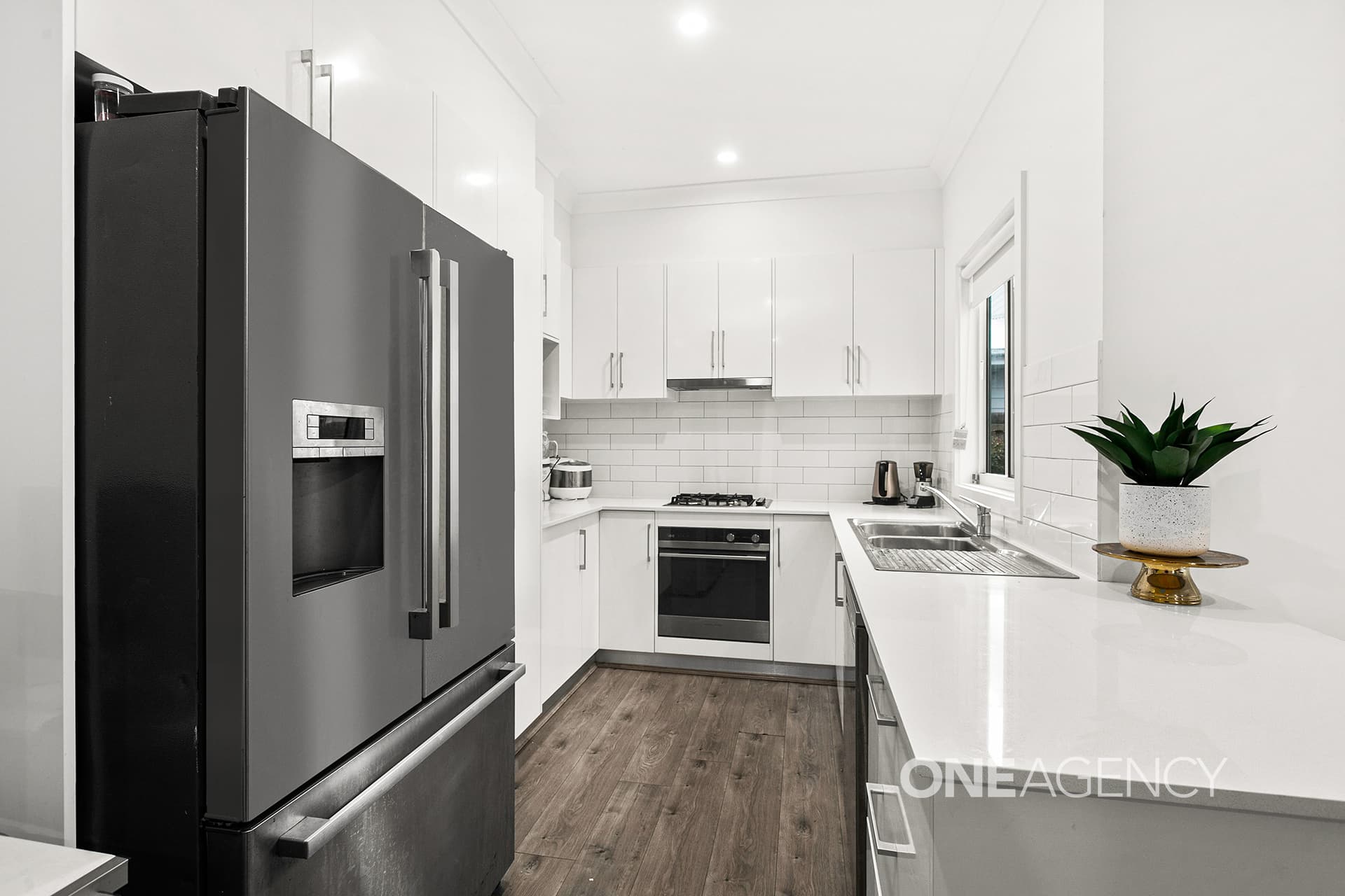 2A Balmoral Parade, Tullimbar, Tullimbar - Thumbnail 2