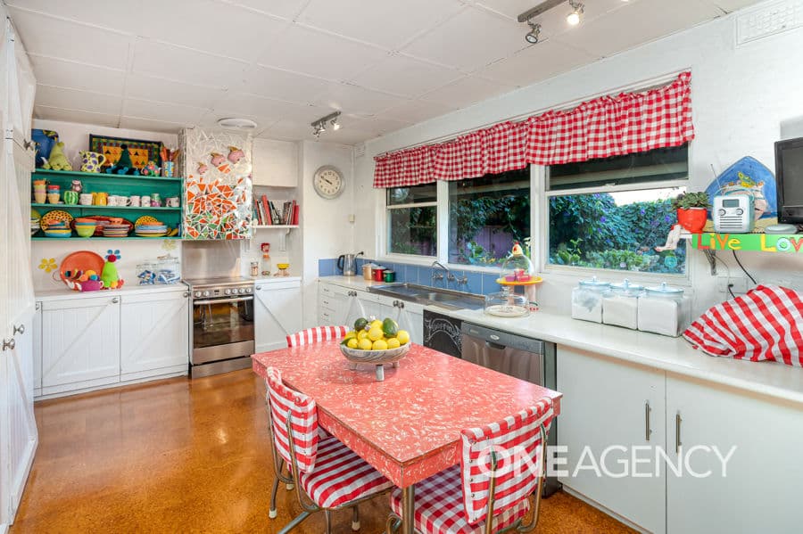 54 NORTHCOTT Parade, Mount Austin, Mount Austin - Thumbnail 5