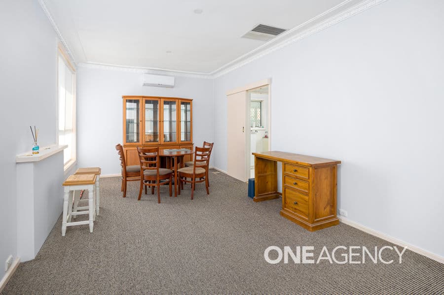 61 PHILLIP Avenue, Mount Austin, Mount Austin - Thumbnail 2