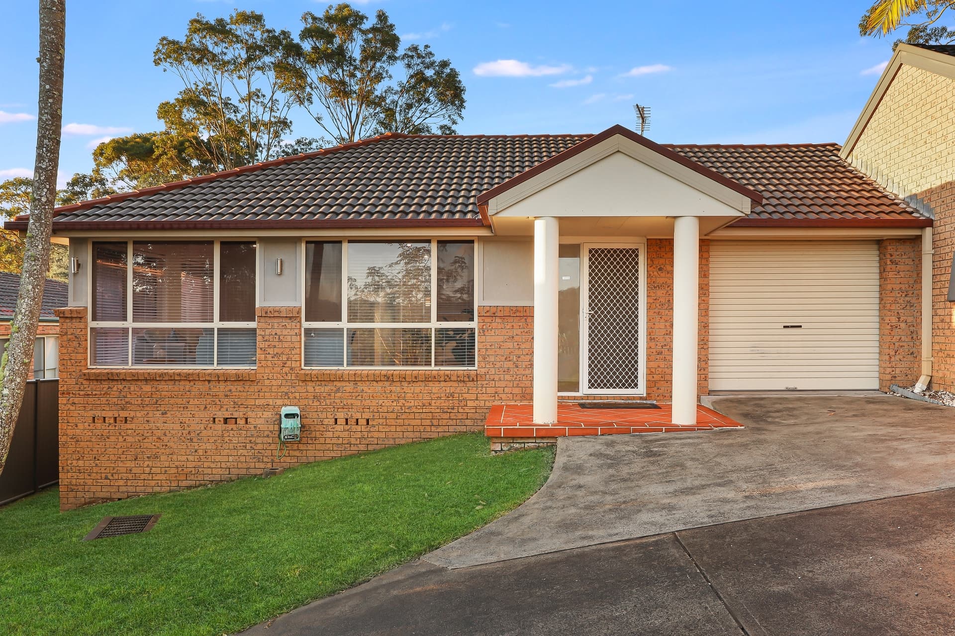 14a Woodbine Close, Lisarow, Lisarow - Image 1