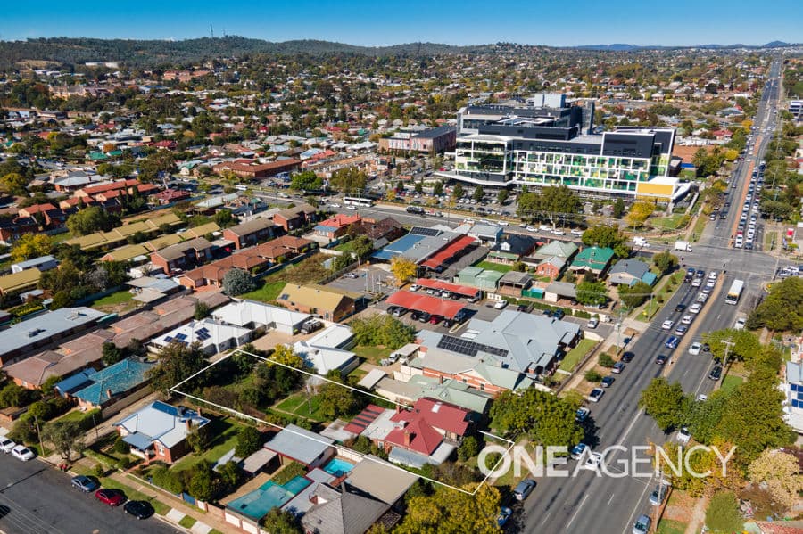 77 DOCKER Street, Wagga Wagga, Wagga Wagga - Image 1