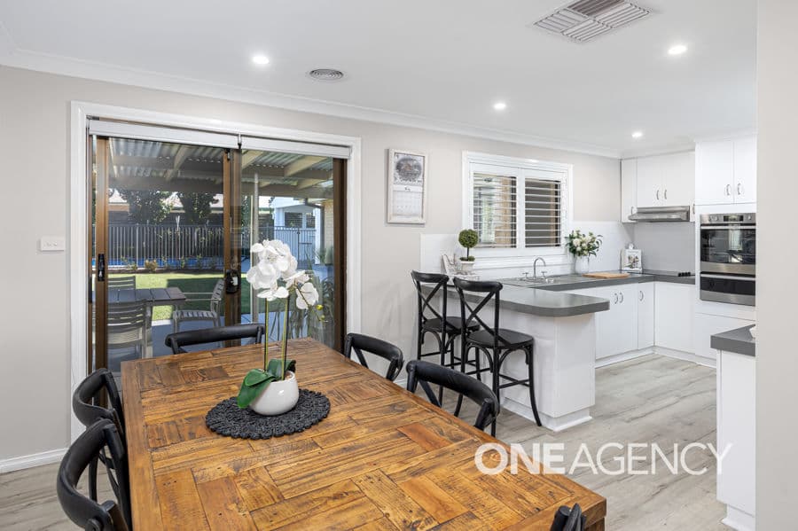 5 TURA Place, Glenfield Park, Glenfield Park - Thumbnail 4