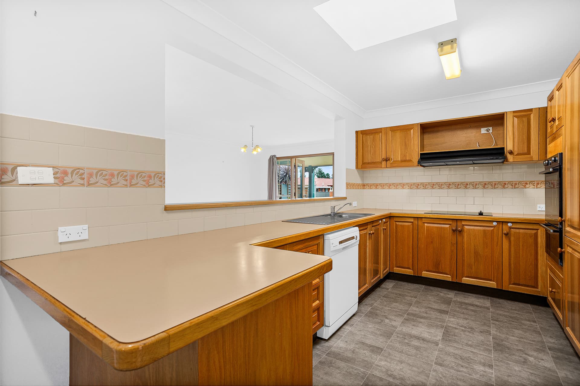 24 & 24a McCauley Street, Thirroul, Thirroul - Thumbnail 4
