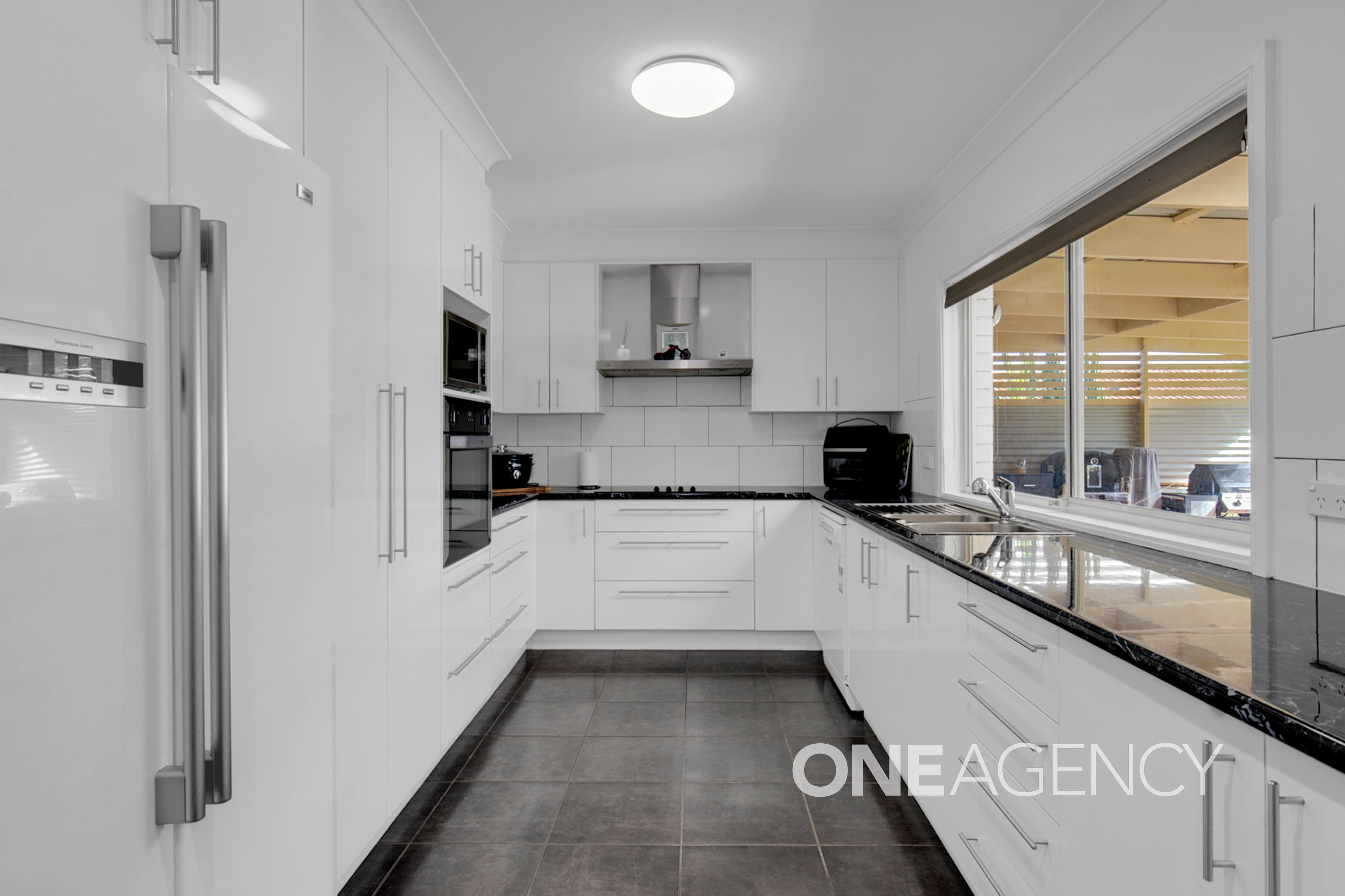 25 Golden Cane Avenue, North Nowra, North Nowra - Thumbnail 4