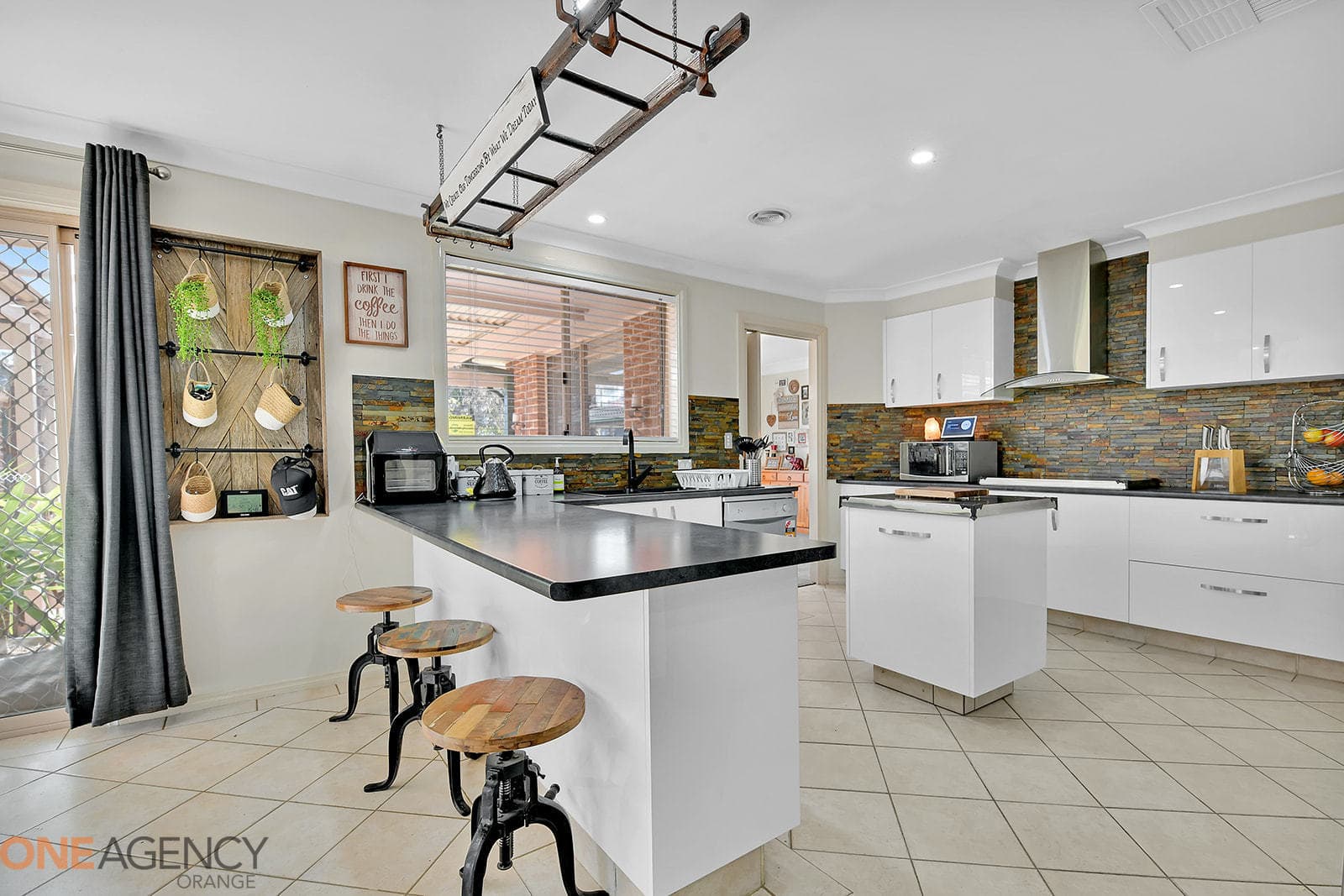 24 Braemar Circuit, Orange, Orange - Thumbnail 4