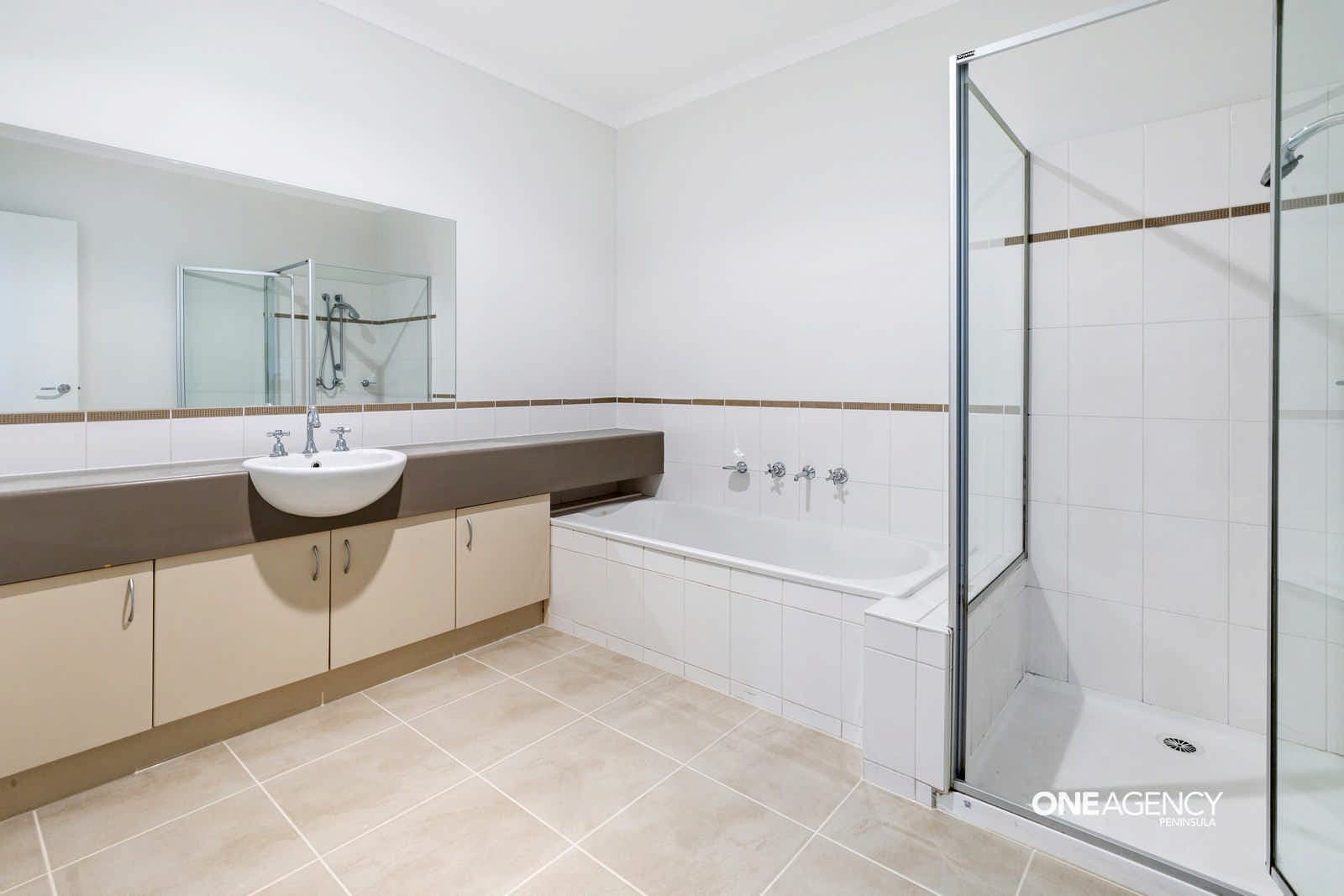 5/1 Green Island Avenue, Mount Martha, Mount Martha - Thumbnail 8