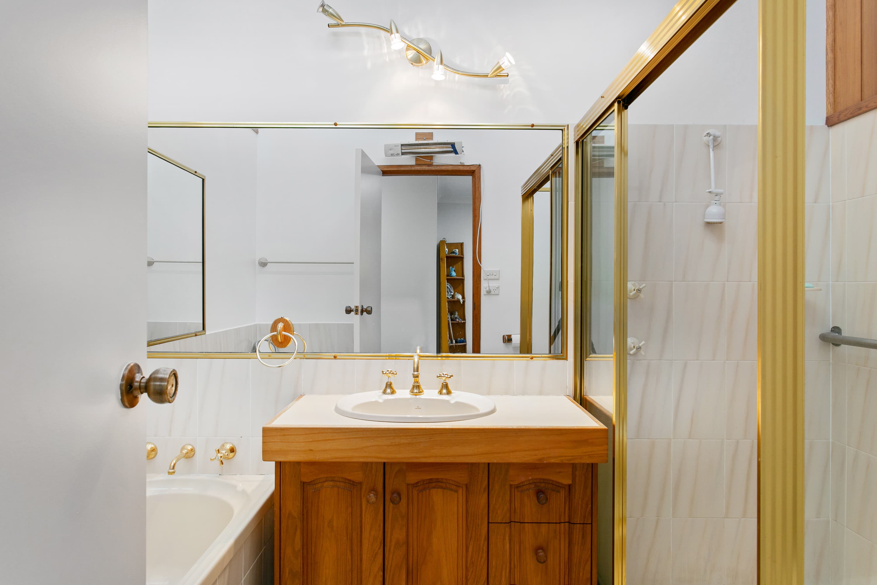 19 Shannon Drive, Helensburgh, Helensburgh - Thumbnail 8
