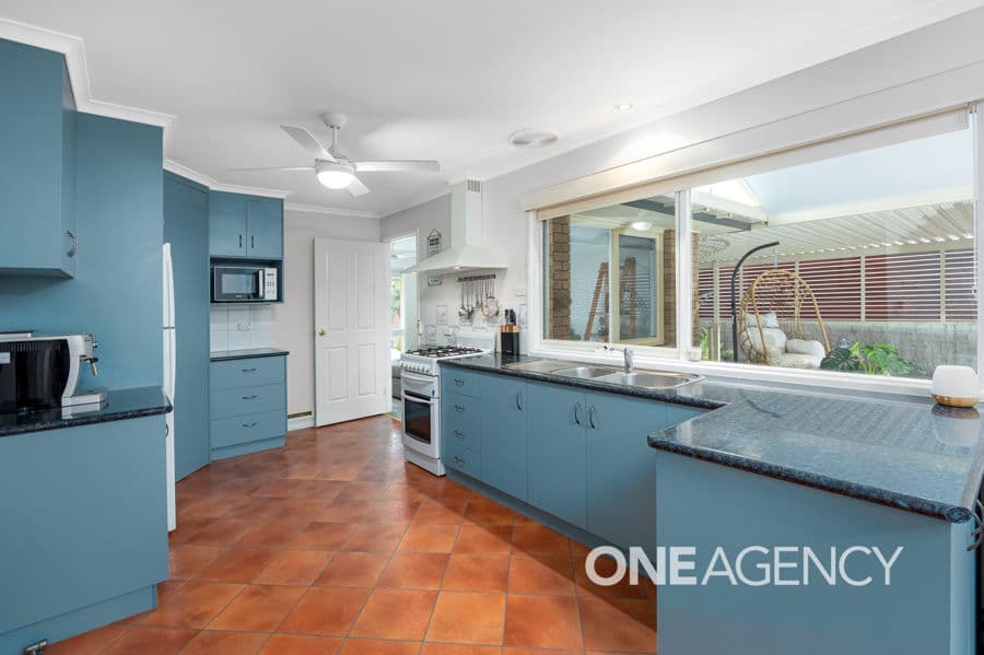 9 SACKVILLE Drive, Forest Hill, Forest Hill - Thumbnail 4