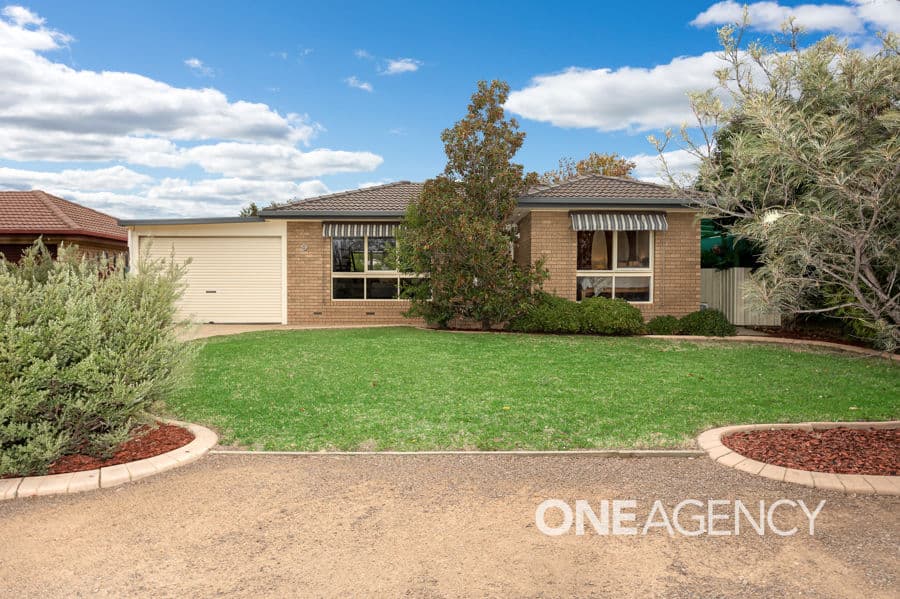 9 SACKVILLE Drive, Forest Hill, Forest Hill - Image 1