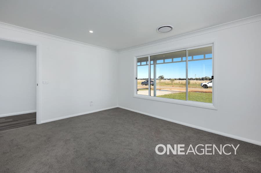 15 PRICHARD Place, Lockhart, Lockhart - Thumbnail 6