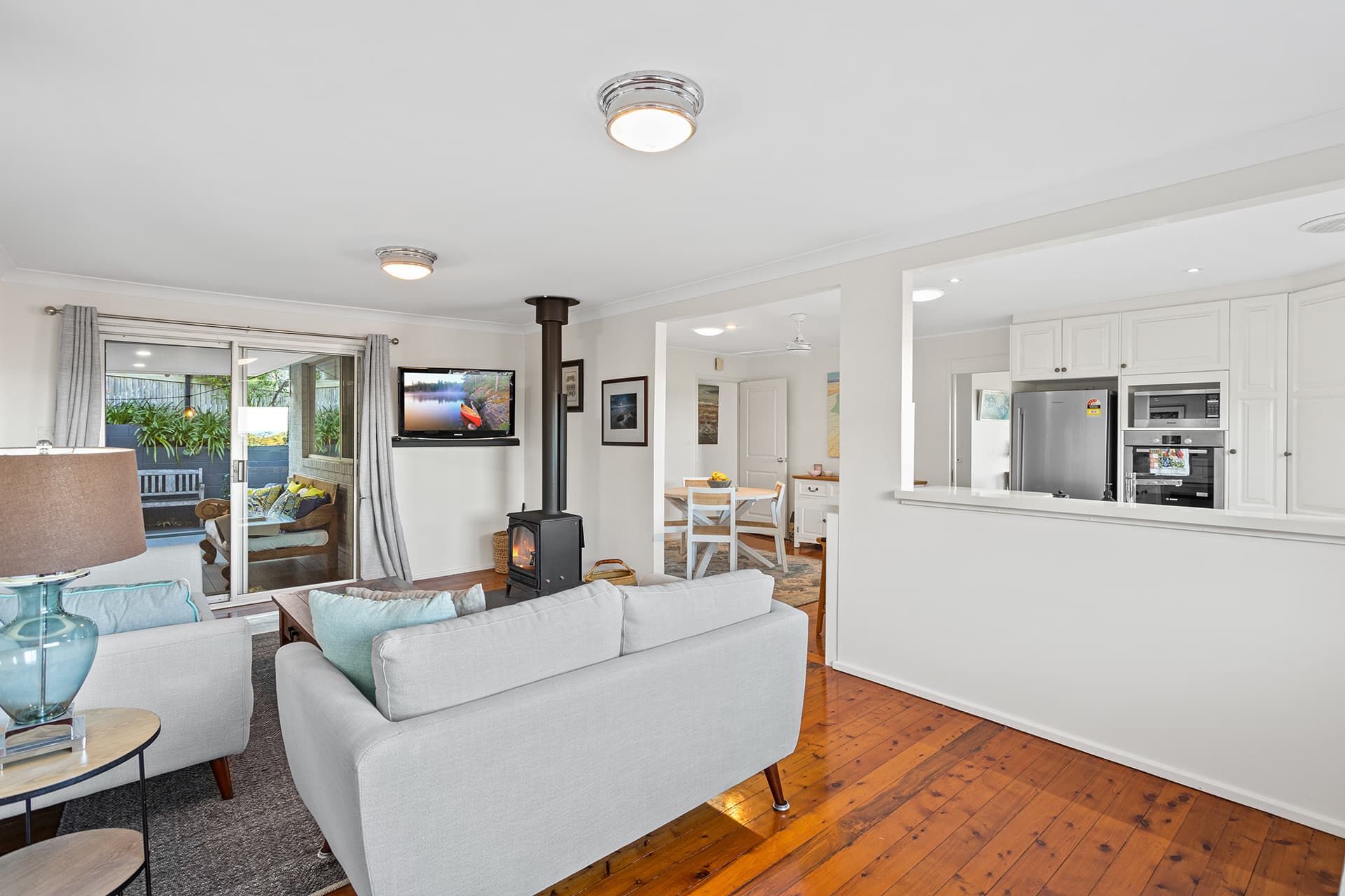 16 Robinsville Crescent, Thirroul, Thirroul - Thumbnail 8