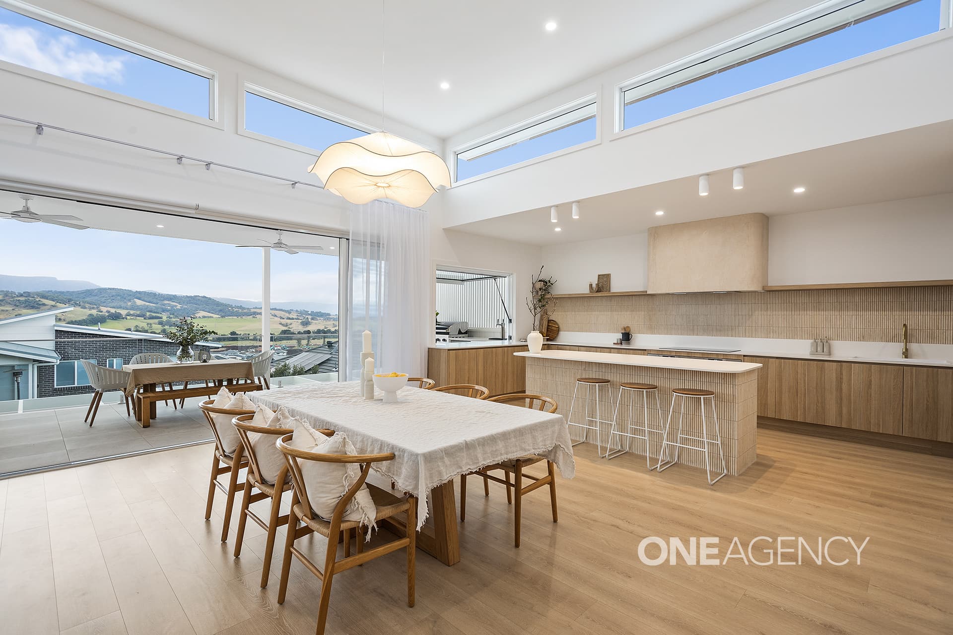 36 Oak Farm Road, Calderwood, Calderwood - Thumbnail 4