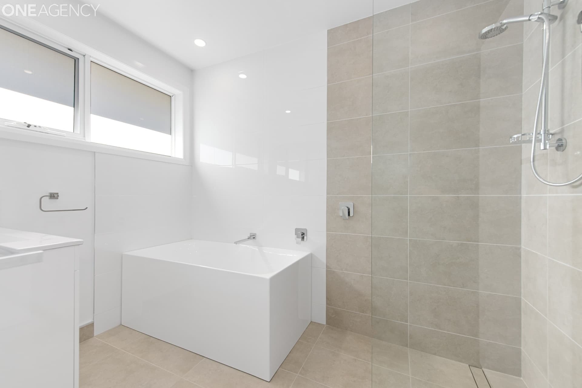 18 Croft Avenue, Devonport, Devonport - Thumbnail 8