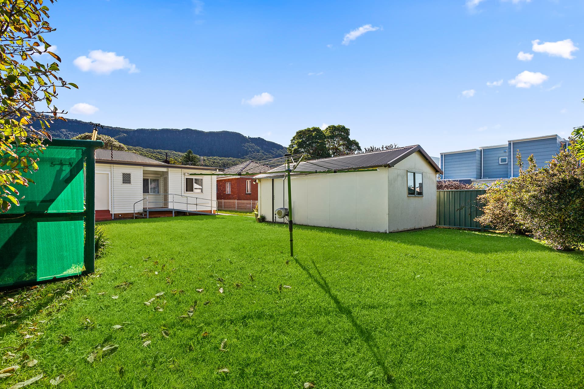 33 Redman Avenue, Thirroul, Thirroul - Thumbnail 2