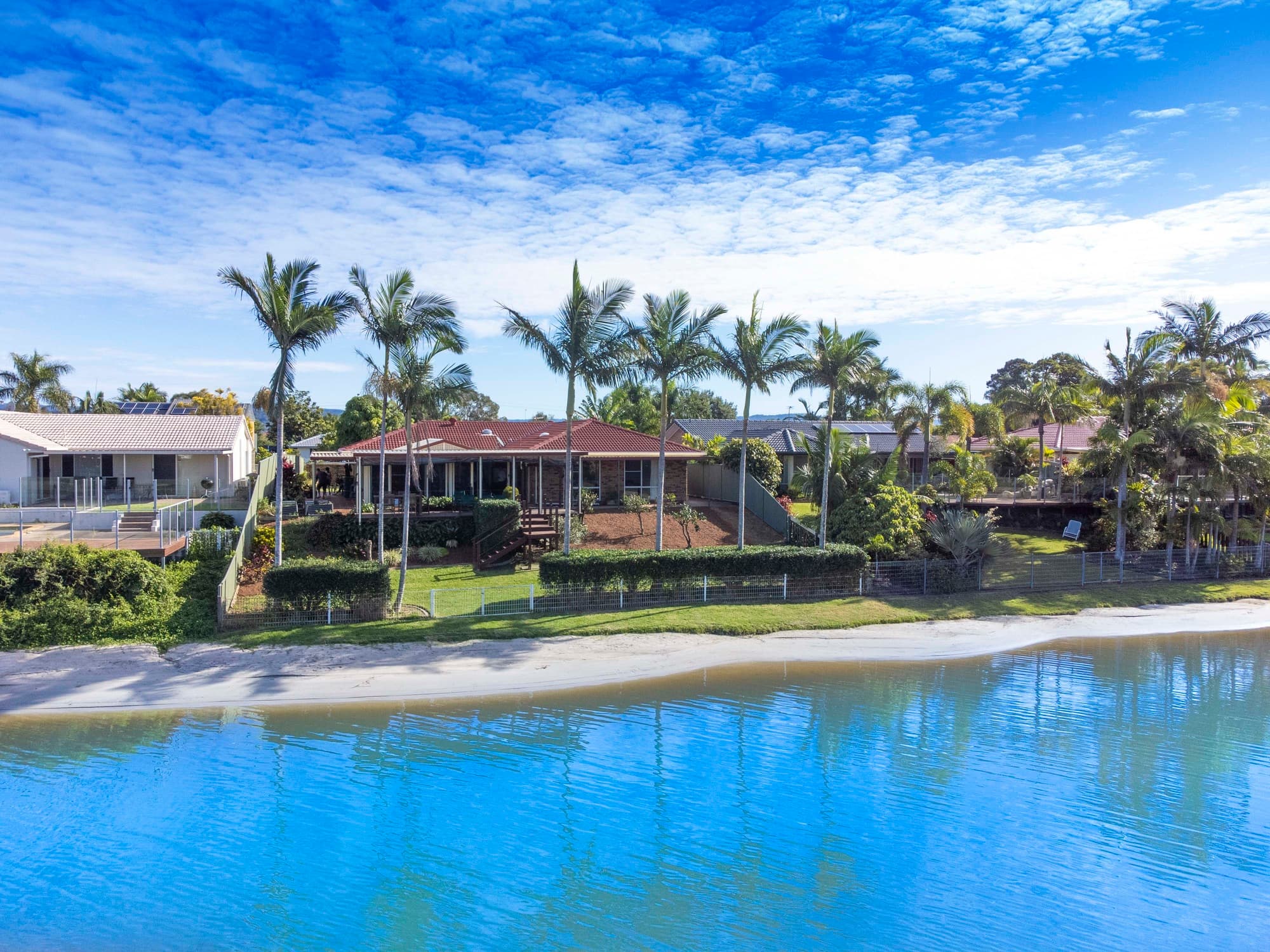22 Harrier Drive, Burleigh Waters, Burleigh Waters - Thumbnail 5