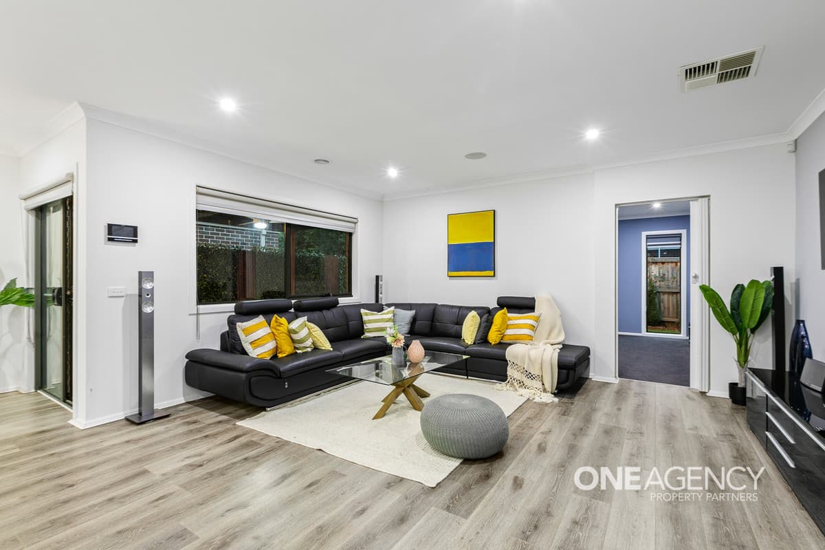 13 Oceana Street, Point Cook, Point Cook - Thumbnail 8