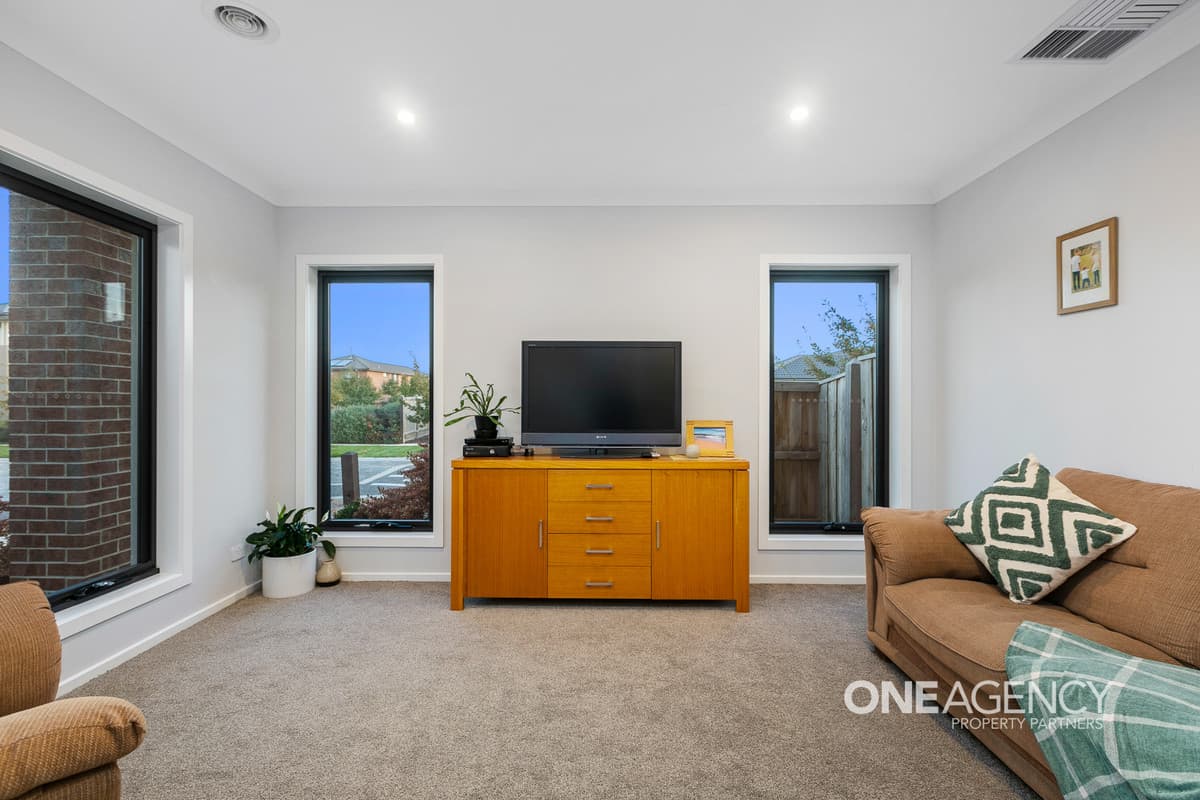 1 Bayrise Road, Point Cook, Point Cook - Thumbnail 3