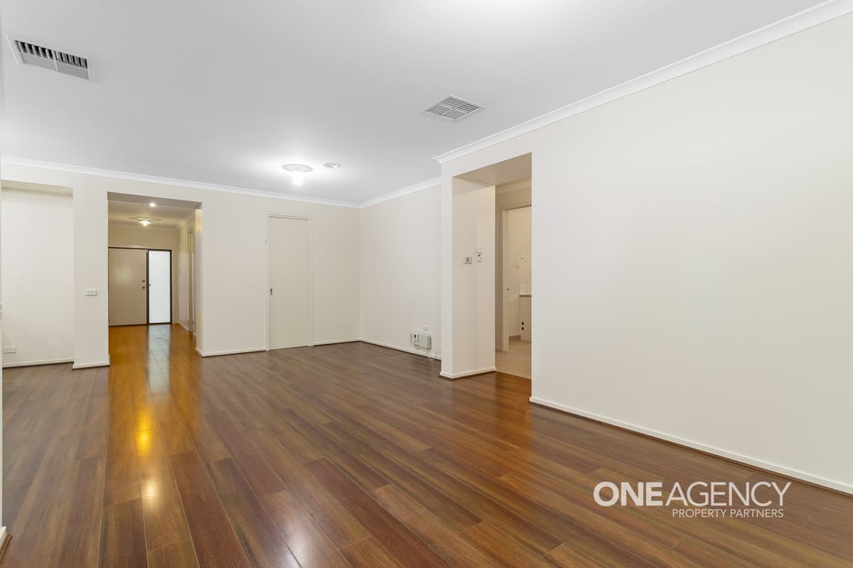 17 Balcombe Drive, Manor Lakes, Manor Lakes - Thumbnail 5