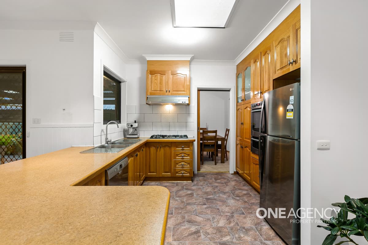 17 Pyramus Place, Altona Meadows, Altona Meadows - Thumbnail 5