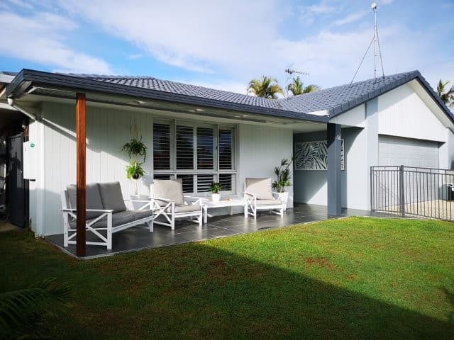 16 Seriema  Street, Burleigh Waters, Burleigh Waters - Image 1