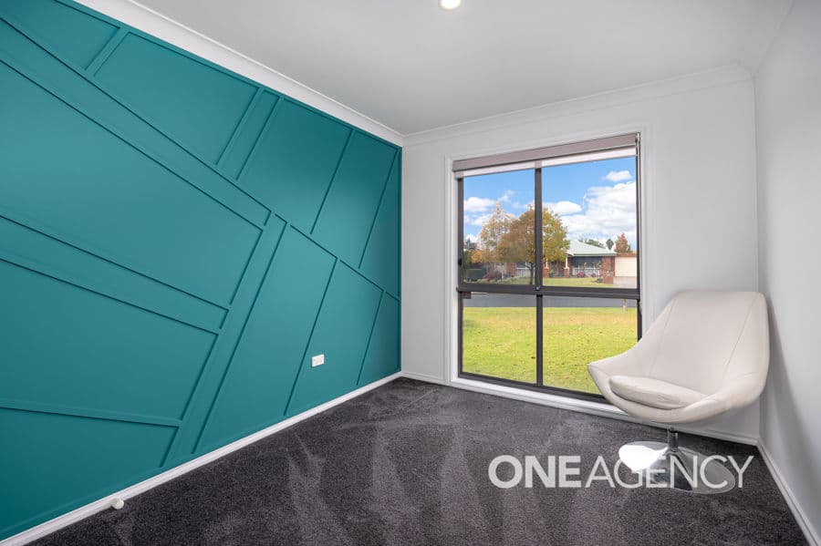 27 KALDARI Crescent, Glenfield Park, Glenfield Park - Thumbnail 6