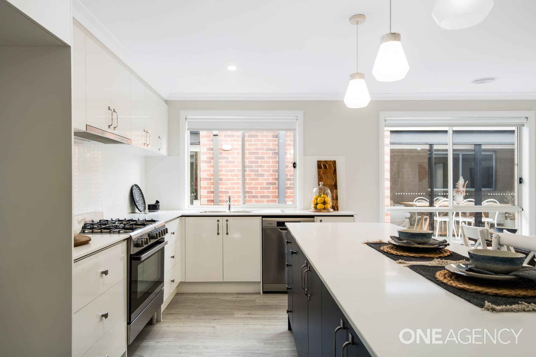 9 Fawkner Crescent, Armstrong Creek, Armstrong Creek - Thumbnail 2